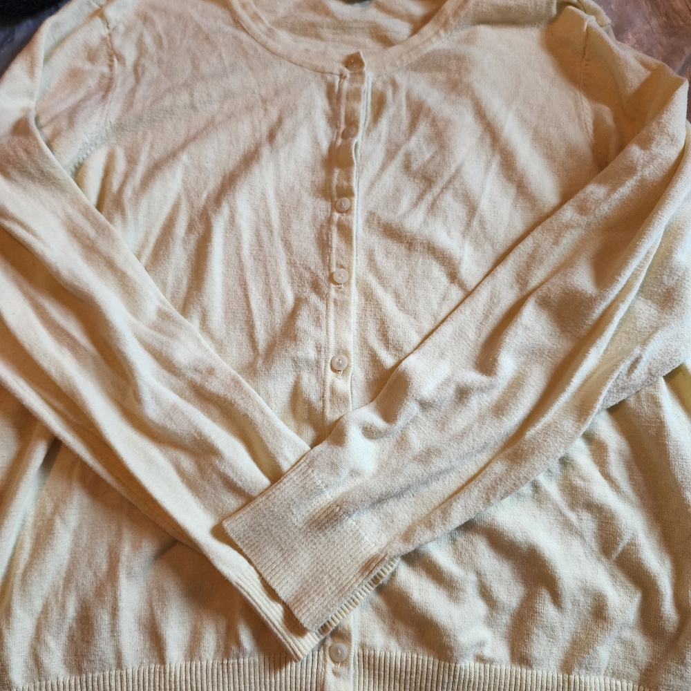 Denver Hayes Cream Button-Up Cardigan
